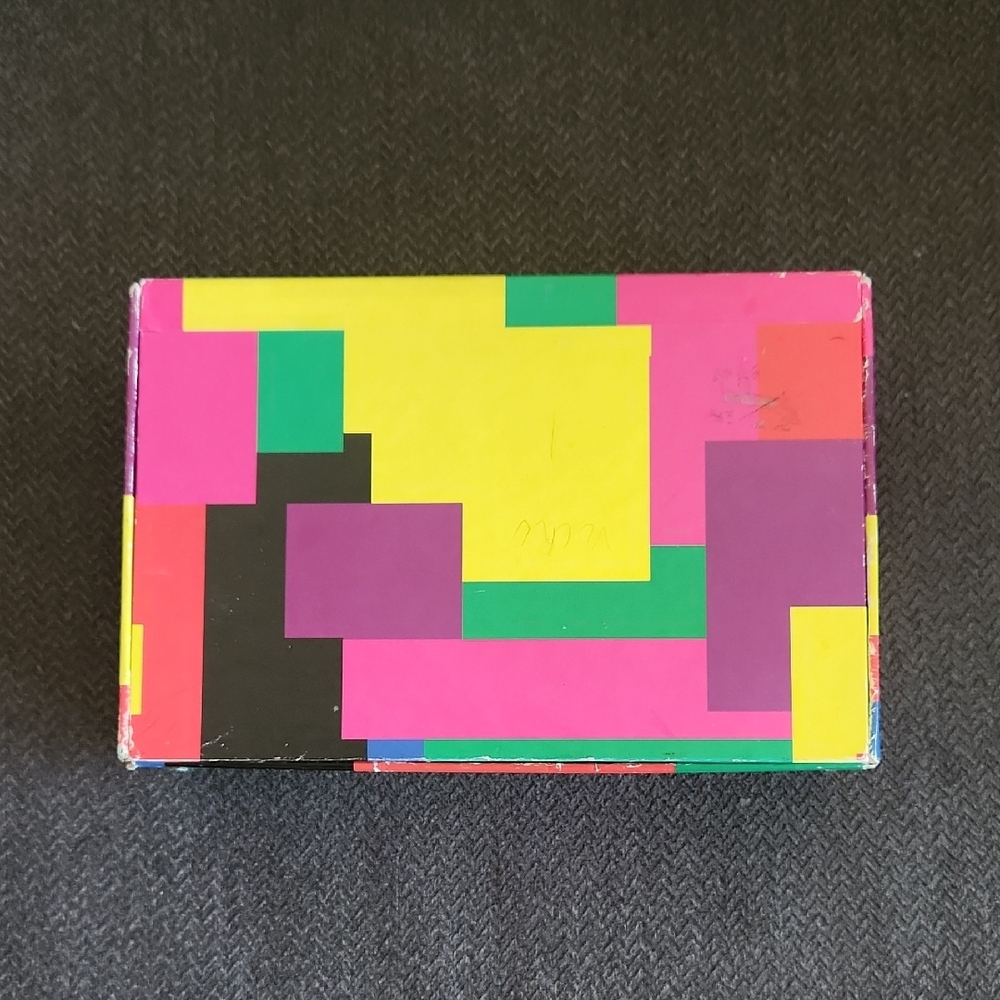 🔵🔴Vintage Multicolored abstract geometric storage box Size 8.25" x 5.5" x 2.5"